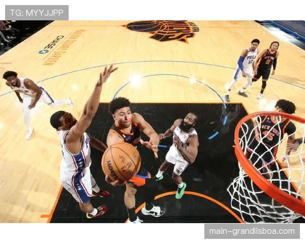 尼克斯105比98胜76人 布伦森兰德尔合砍52分 尼克斯105比98胜76人 布伦森兰德尔合砍52分