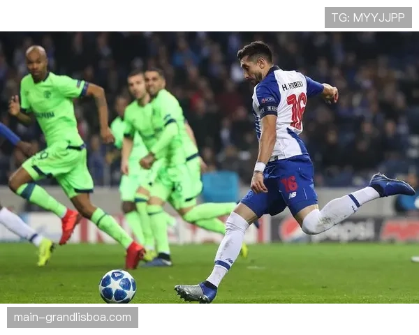 奈梅亨3-4-3以攻代守战术复盘：进攻三区传球比例28%联赛第一